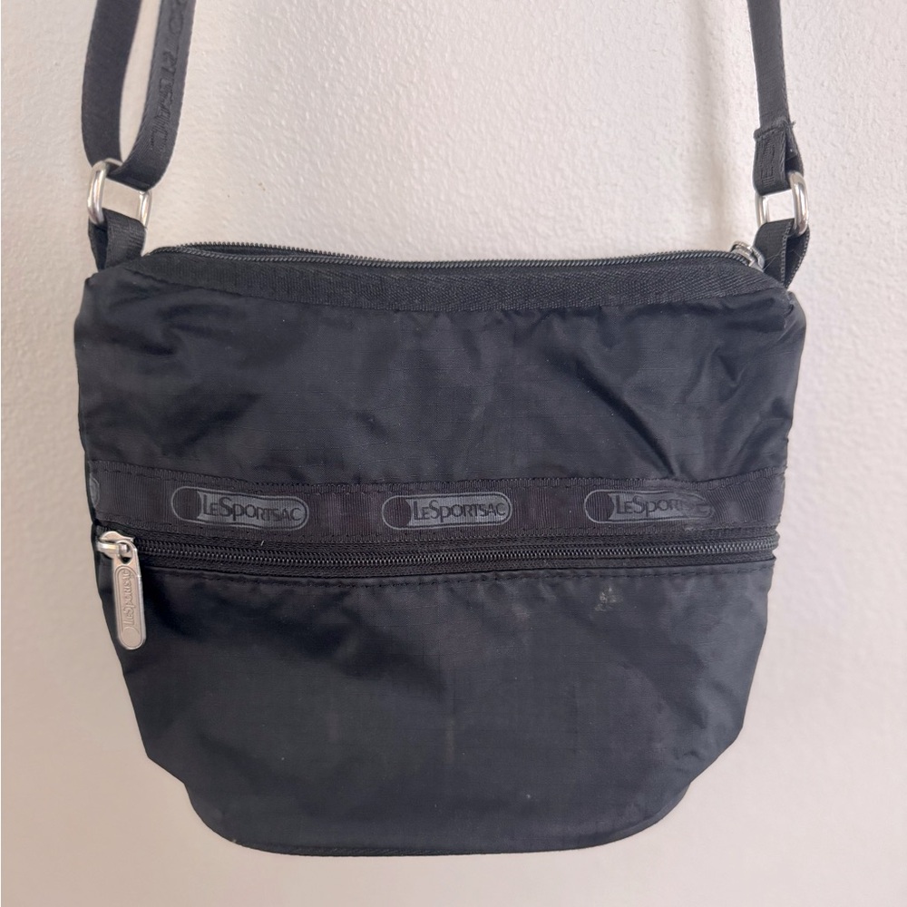 Le Sportsac Black Crossbody Shoulder Nylon Purse
